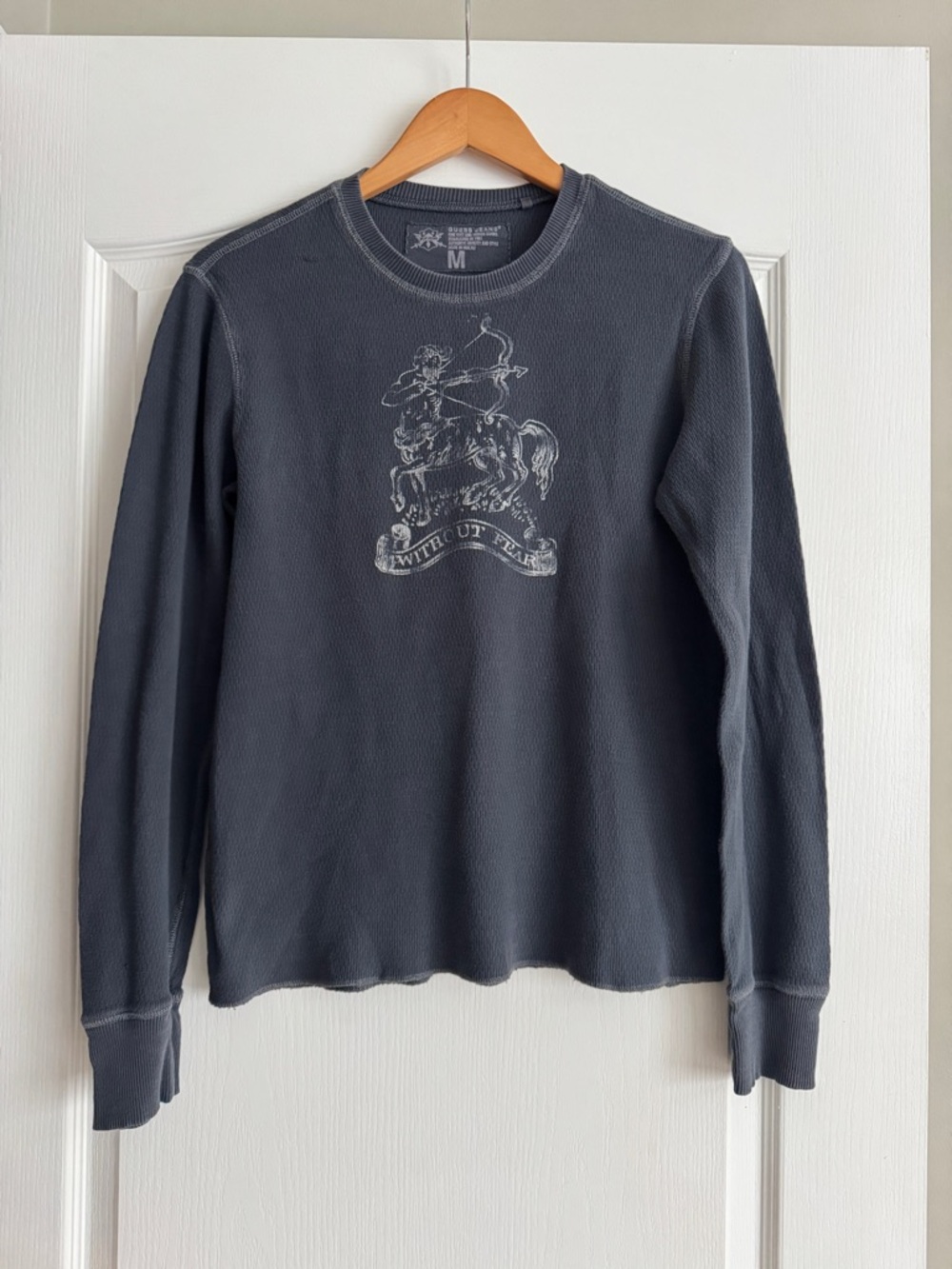 Vintage Guess - Long-Sleeve Graphic Light Thermal Crewneck Shirt - Charcoal
